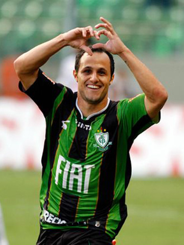 Bruno Meneghel é negociado com o futebol chinês —
